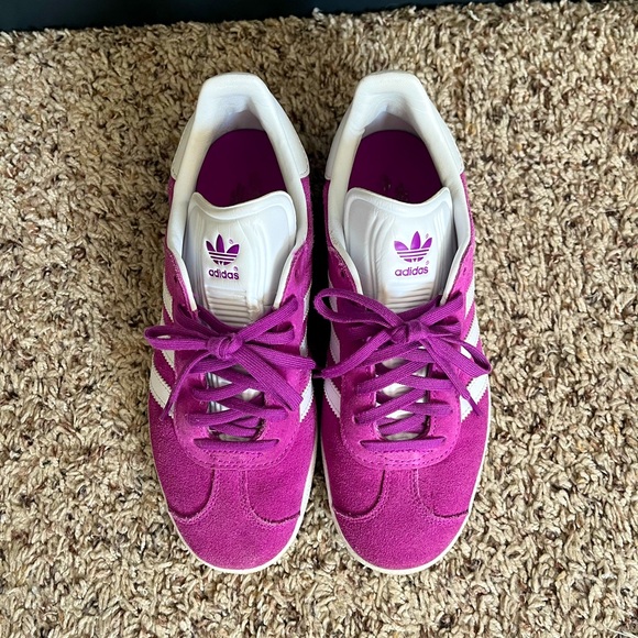 Adidas Gazelle in Shock Purple - Picture 3 of 4